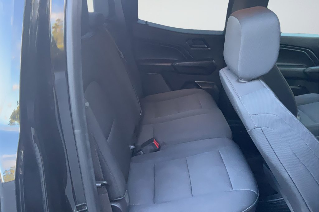 Used 2023 Chevrolet Colorado W/T RWD image 19
