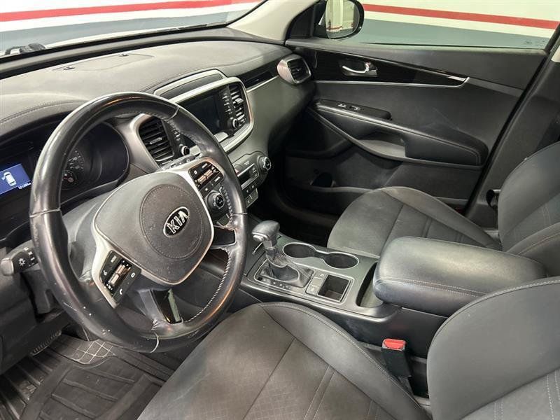 Used 2020 Kia Sorento LX w/ LX I4 Convenience Package FWD image 15