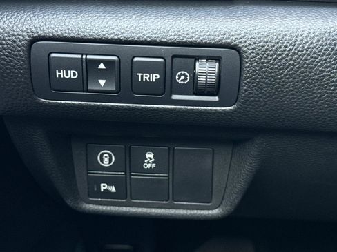 Used 2018 Honda Accord Touring image 30