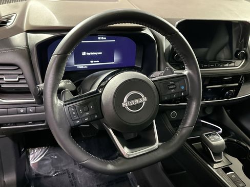 Used 2023 Nissan Rogue Platinum w/ Platinum Premium Package image 18