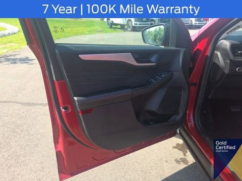 Used 2022 Ford Escape SE w/ Convenience Package FWD image 29