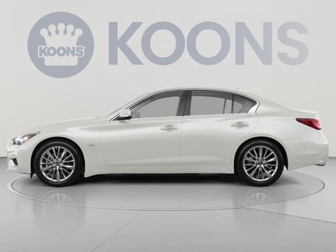 Used 2019 INFINITI Q50 Luxe w/ Essential Package (3.0T Luxe) AWD/4WD image 2