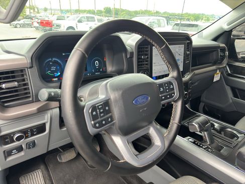 Certified 2025 Ford F150 Lightning XLT AWD/4WD image 15