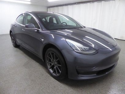 Used 2018 Tesla Model 3 Mid Range