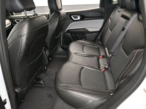 Used 2023 Jeep Compass Limited image 32