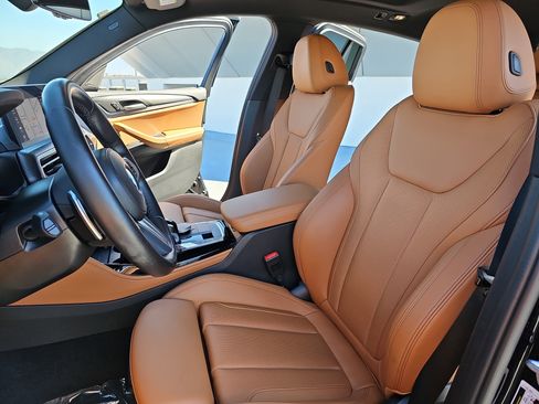 Used 2023 BMW X4 xDrive30i w/ M Sport Package image 15