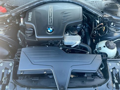 Used 2013 BMW 328i xDrive Sedan AWD/4WD image 32