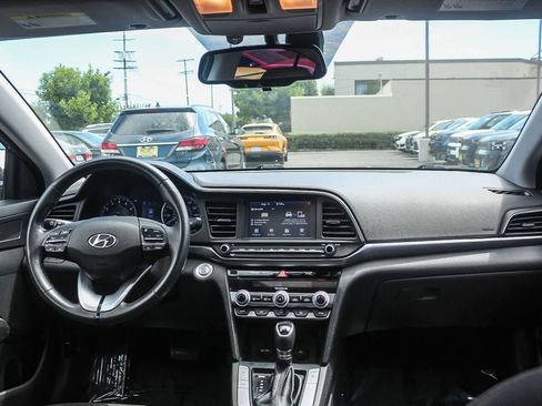 Used 2020 Hyundai Elantra Value Edition w/ Cargo Package (C1) FWD image 16