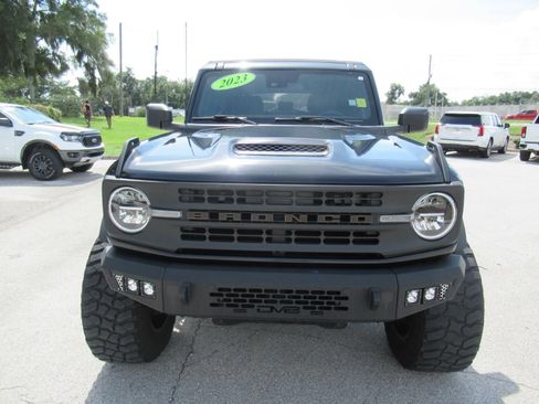 Used 2023 Ford Bronco 4-Door AWD/4WD image 3