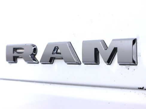 Used 2021 RAM 3500 Big Horn image 39