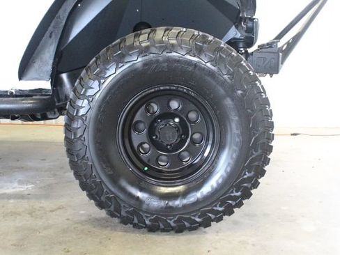 Used 2011 Jeep Wrangler Sport AWD/4WD image 17