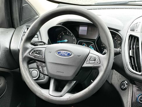 Used 2019 Ford Escape SE FWD image 27