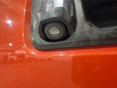 Used 2016 Toyota Tacoma TRD Sport AWD/4WD image 26