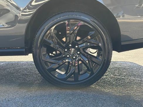 Used 2025 Lincoln Navigator Black Label AWD/4WD image 31
