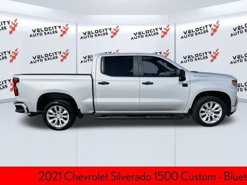 Used 2021 Chevrolet Silverado 1500 Custom RWD image 2