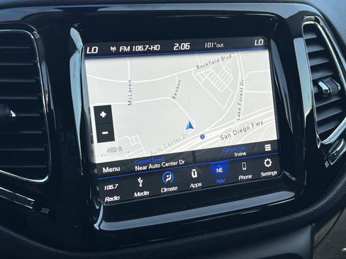 Used 2019 Jeep Compass Altitude image 14