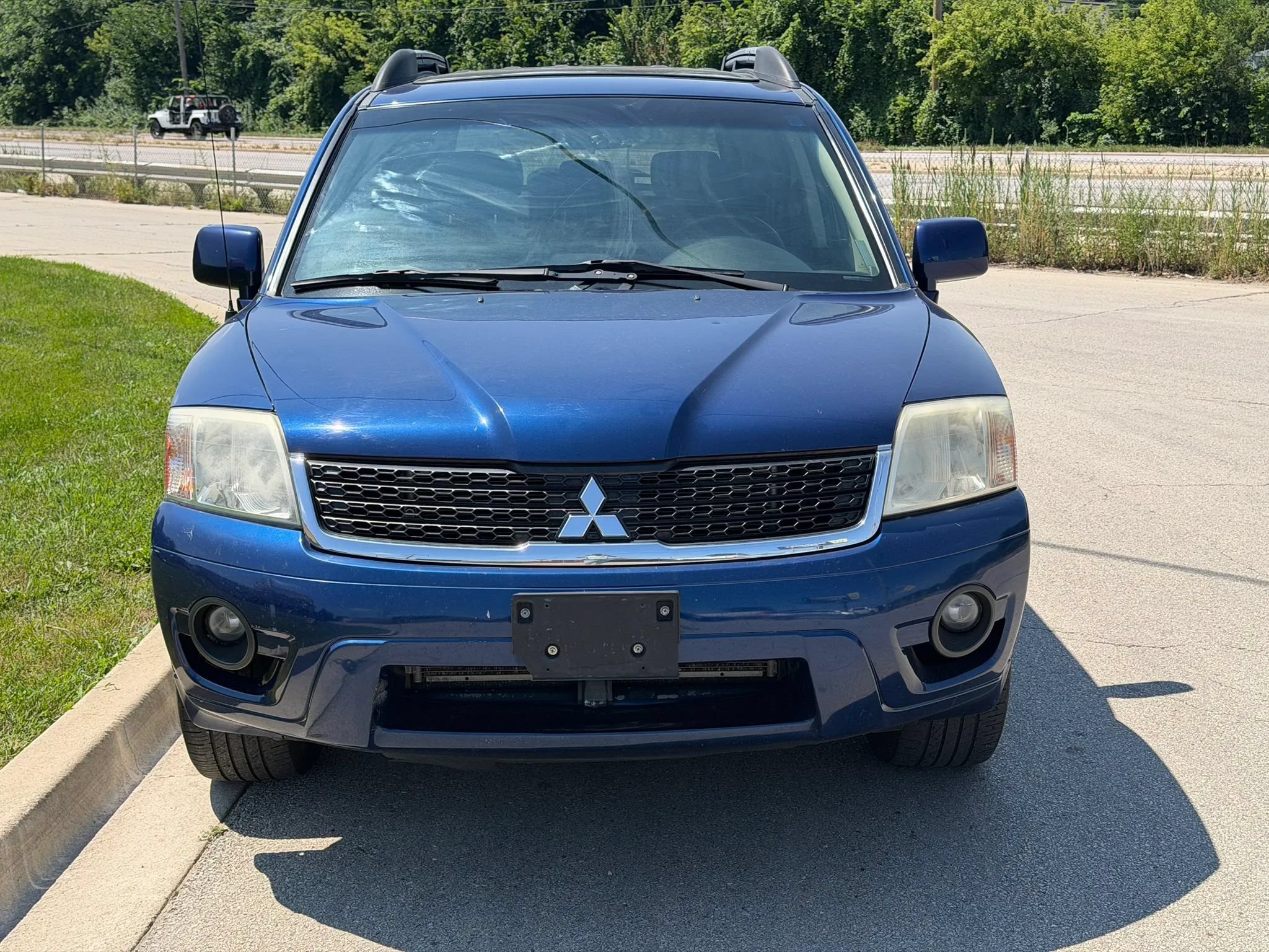 Used 2010 Mitsubishi Endeavor SE AWD/4WD image 8