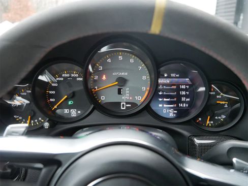 Used 2016 Porsche 911 GT3 RS image 21