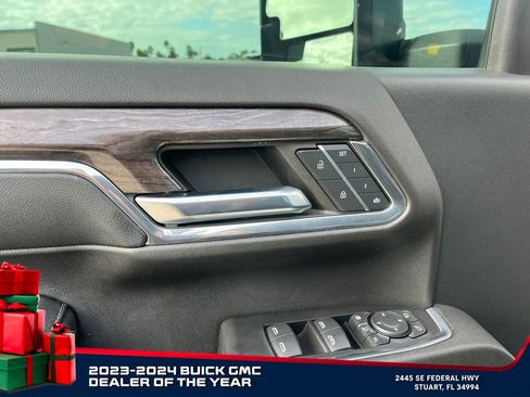 Used 2024 Chevrolet Silverado 2500 LTZ image 21