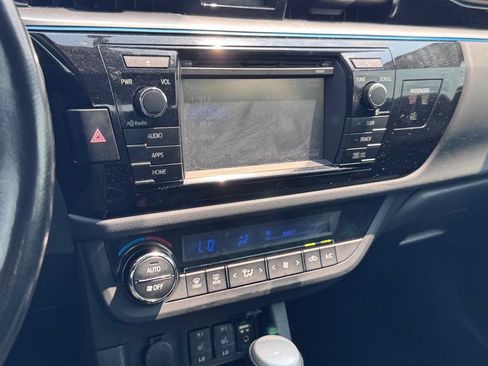 Used 2016 Toyota Corolla S Premium FWD image 31