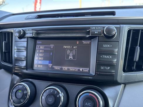 Used 2015 Toyota RAV4 LE image 29