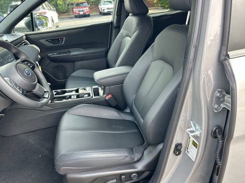 Used 2026 Subaru Outback Premium AWD/4WD image 15