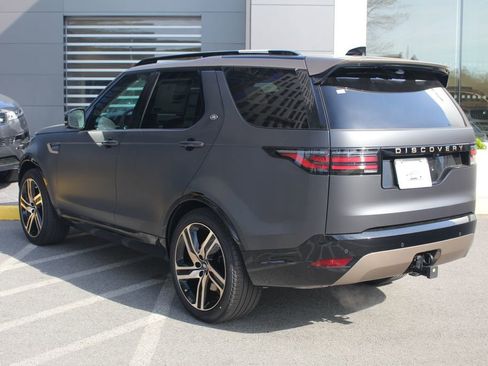 New 2026 Land Rover Discovery Limited Edition AWD/4WD image 11