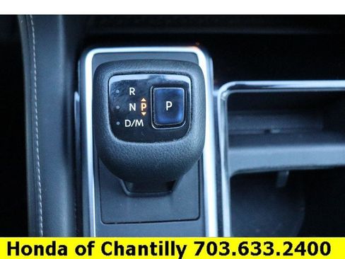 Used 2022 Nissan Pathfinder SV image 19