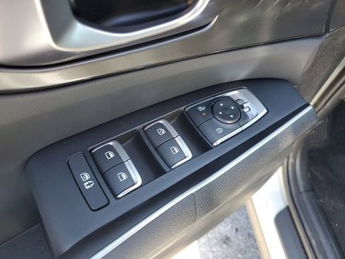 New 2026 Kia Sorento LX FWD image 14