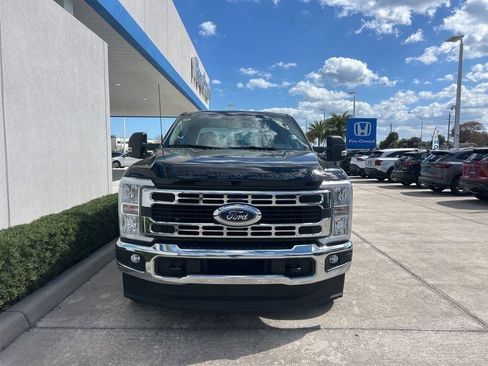 Used 2025 Ford F250 XLT image 2