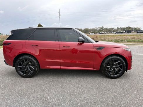 New 2026 Land Rover Range Rover Sport Dynamic SE AWD/4WD image 6