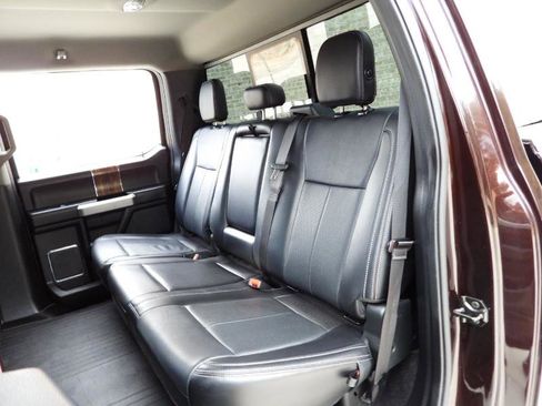 Used 2019 Ford F150 Lariat image 40