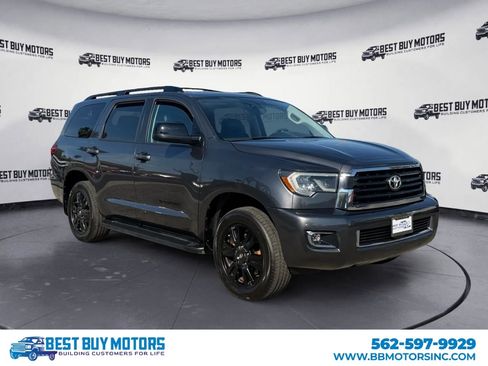 Used 2019 Toyota Sequoia TRD Sport w/ TRD Sport Premium Package image 1