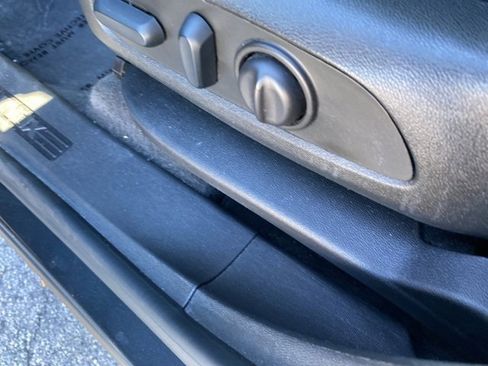 Used 2023 Chevrolet Equinox LT image 10