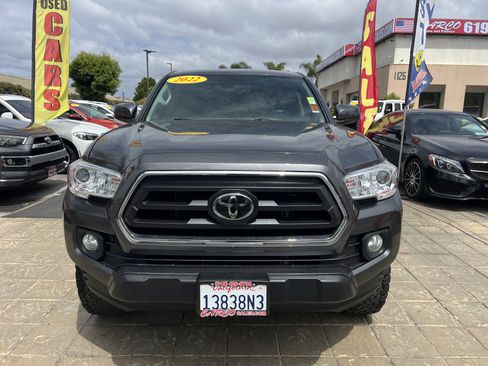 Used 2022 Toyota Tacoma SR5 RWD image 3