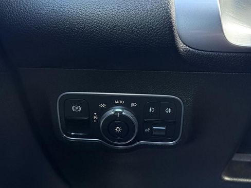 Used 2020 Mercedes-Benz GLB 250 4MATIC image 48
