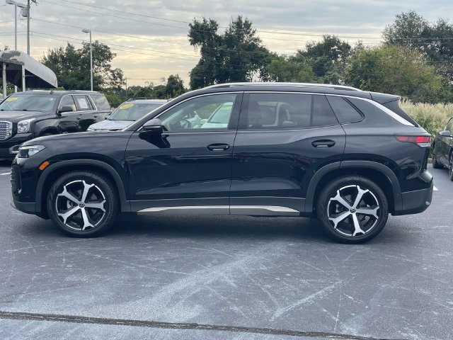 Certified 2026 Volkswagen Tiguan SE FWD image 4