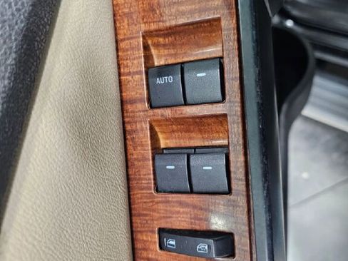 Used 2010 Ford Explorer Eddie Bauer image 23