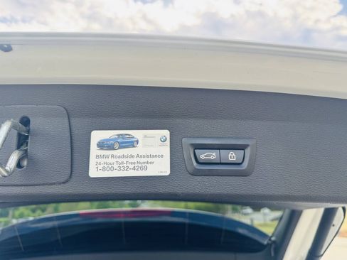 Used 2017 BMW X1 xDrive28i w/ Premium Package AWD/4WD image 11