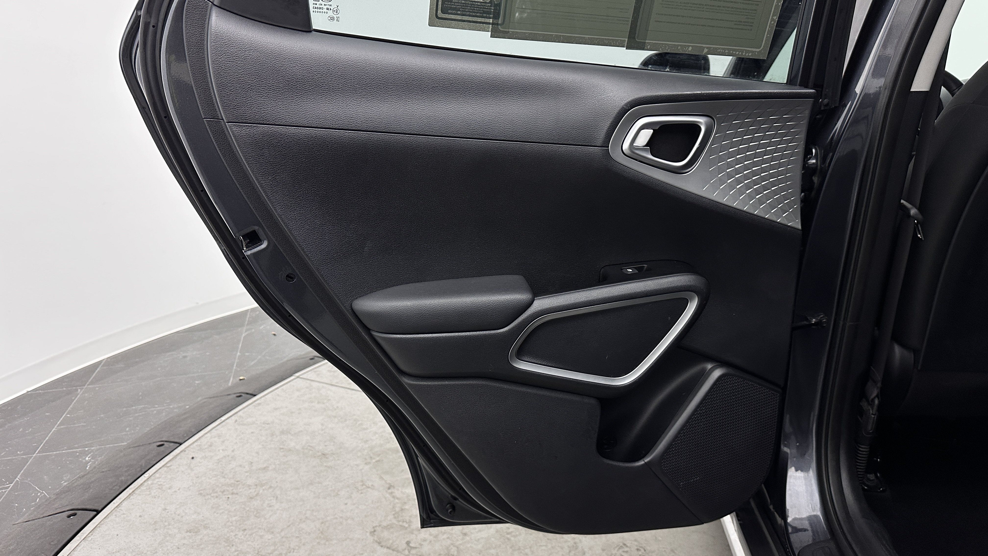 Used 2020 Kia Soul X-Line FWD image 23