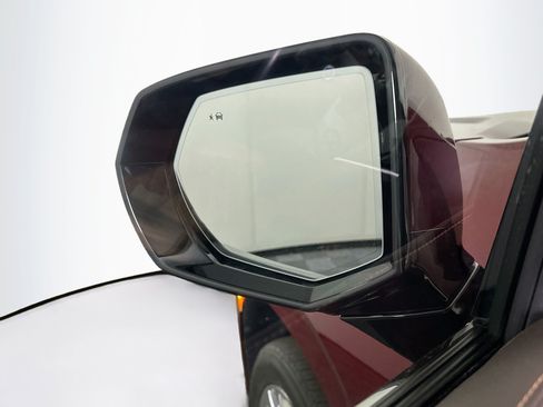 Used 2023 Cadillac Escalade Premium Luxury RWD image 16