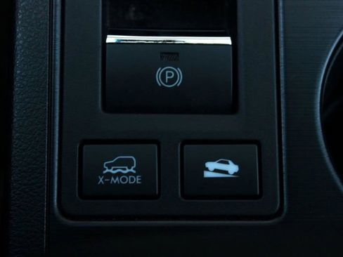 Used 2018 Subaru Outback 2.5i Limited AWD/4WD image 30