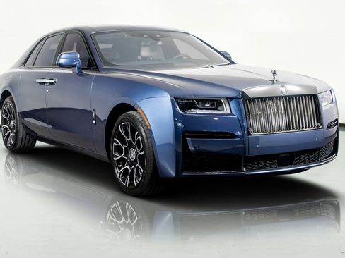 Used 2024 Rolls-Royce Ghost Black Badge w/ Black Badge Ghost Package image 4