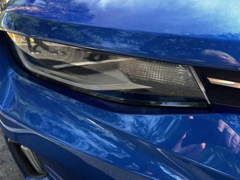 Used 2018 Chevrolet Camaro LT image 12