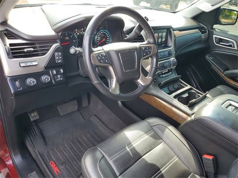 Used 2019 GMC Yukon XL Denali w/ Denali Ultimate Package image 22