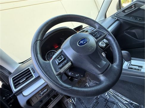 Used 2016 Subaru Forester 2.5i Premium w/ All-Weather Package AWD/4WD image 9