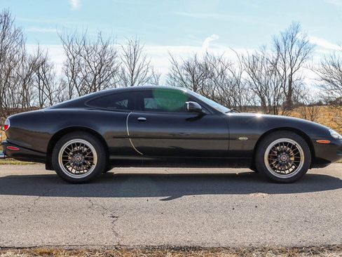 Used 1998 Jaguar XK8 Coupe image 9