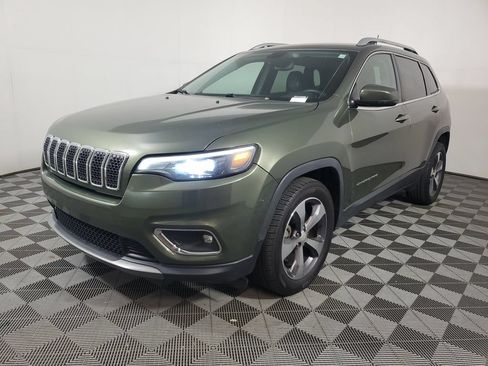Used 2019 Jeep Cherokee Limited FWD image 3