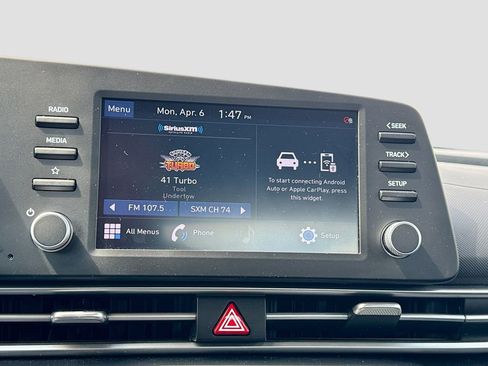 Used 2023 Hyundai Elantra SEL FWD image 14