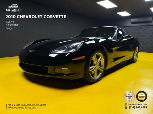 Used 2010 Chevrolet Corvette Coupe w/ 1LT RWD image 1
